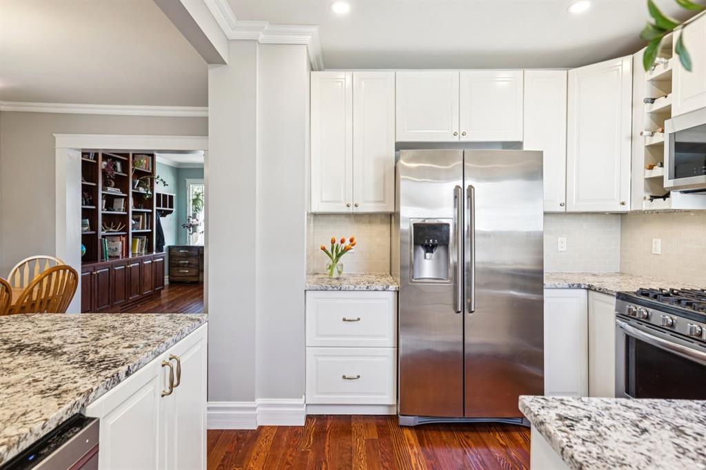 Picture for 2230 22 Avenue SW