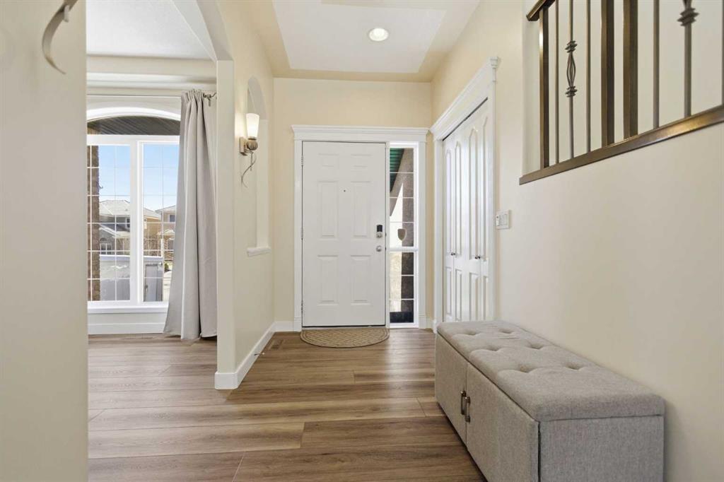 Picture for 18 Royal Crest Way NW