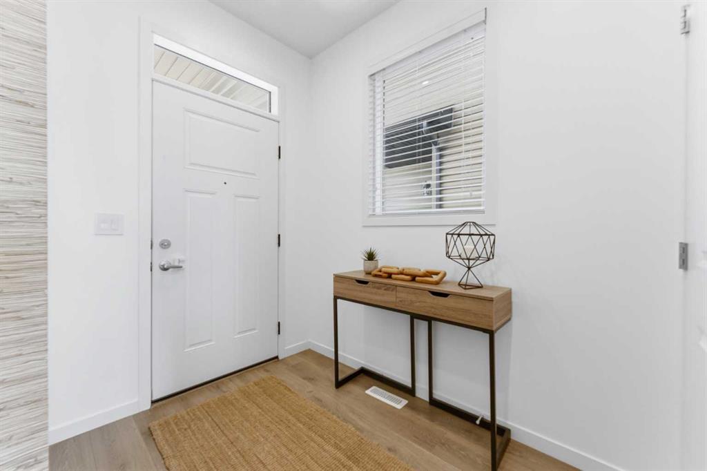 Picture for 912 Seton Circle SE