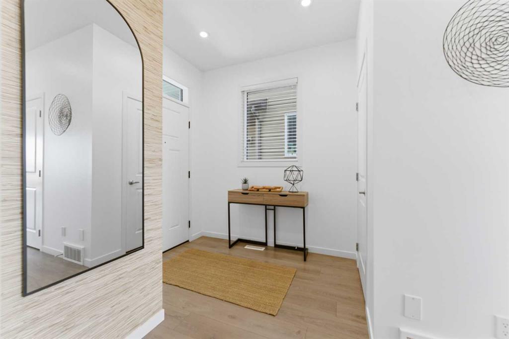 Picture for 912 Seton Circle SE
