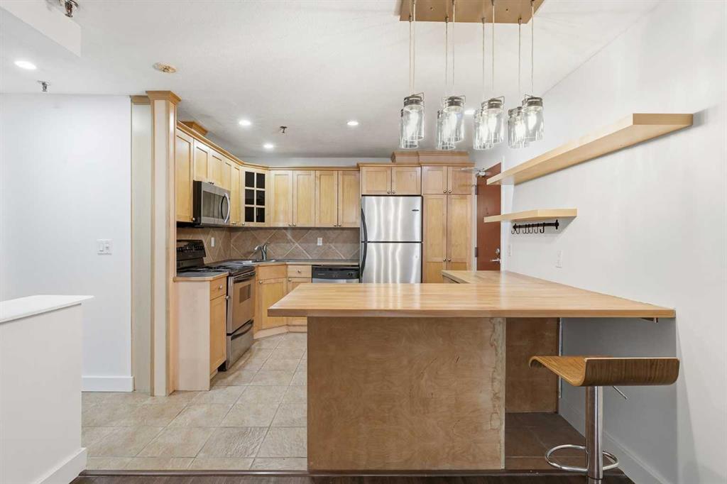 Picture for 107, 717 4A Street NE