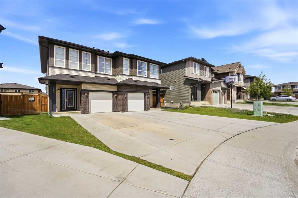 Picture for 121 Carringvue Park NW