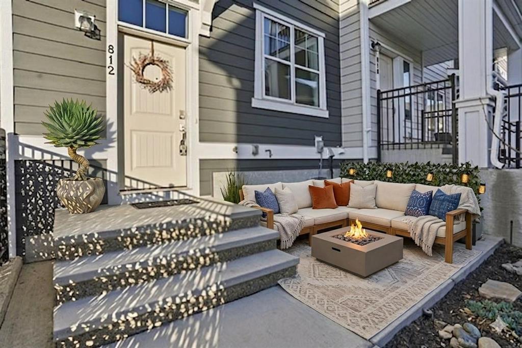 Picture for 812 Cranbrook Walk SE