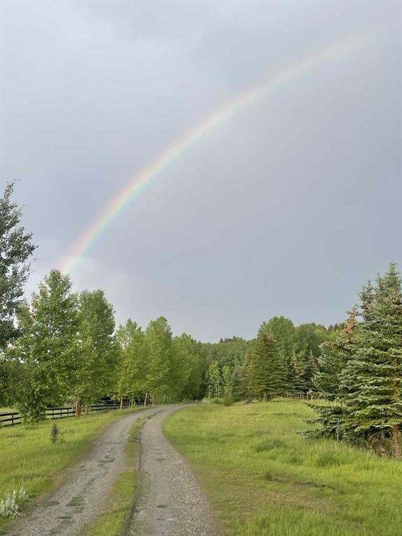 Picture for 244098 Panorama Ridge SW