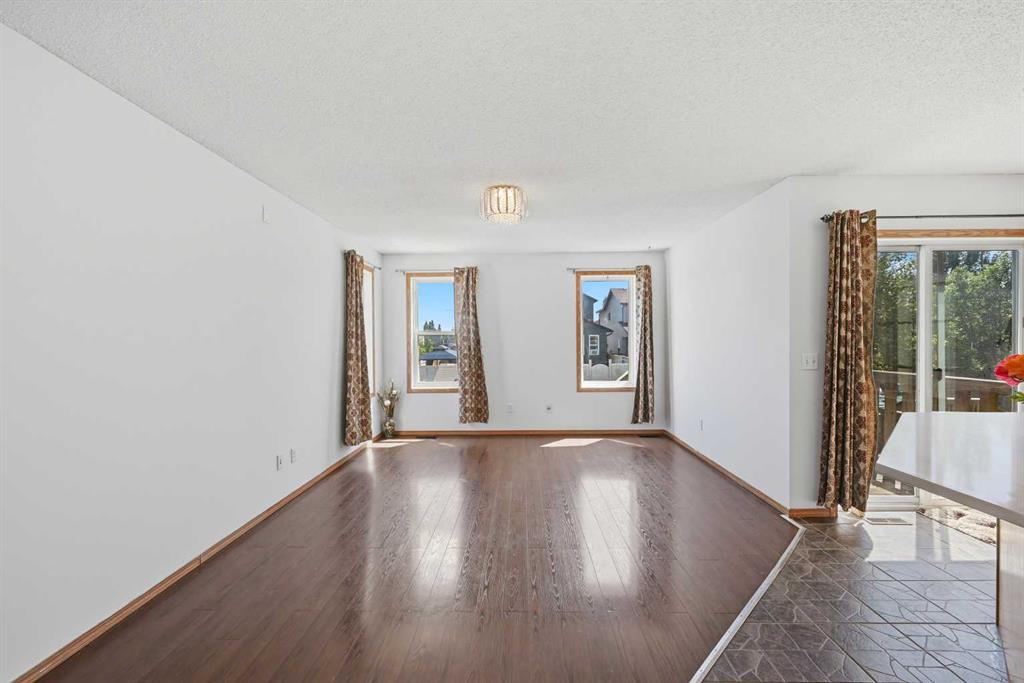 Picture for 11 Covecreek Close NE