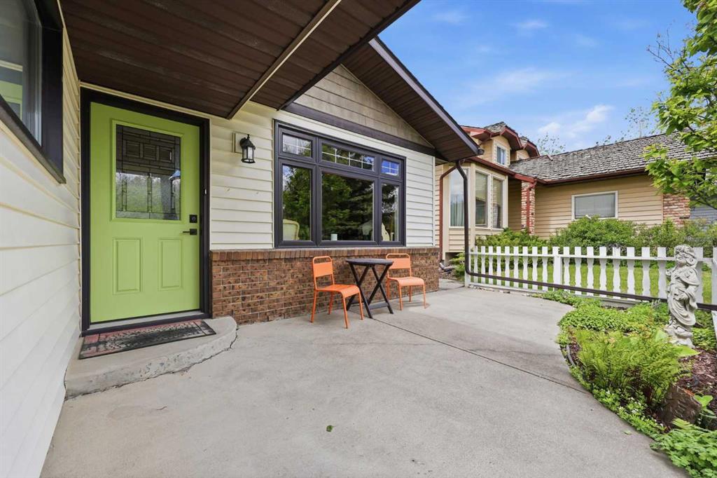 Picture for 232 Hawkcliff Way NW