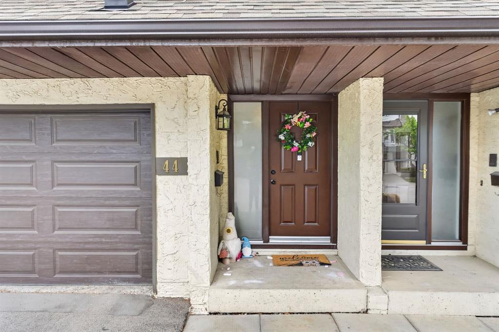 Picture for 44, 1012 ranchlands Boulevard NW