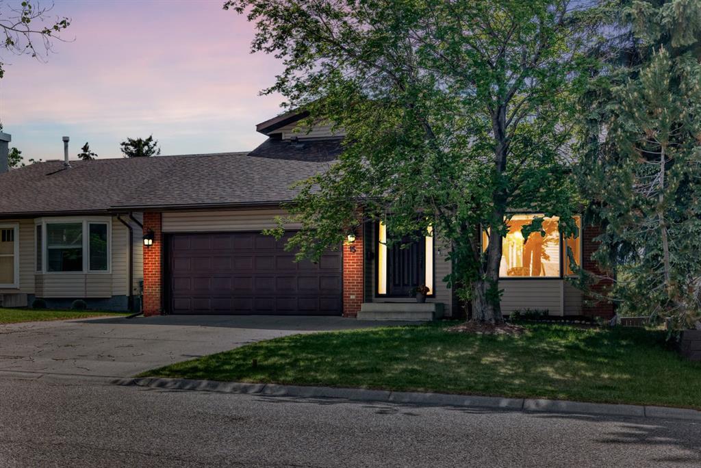 Picture for 15 Hawkcliff Way NW