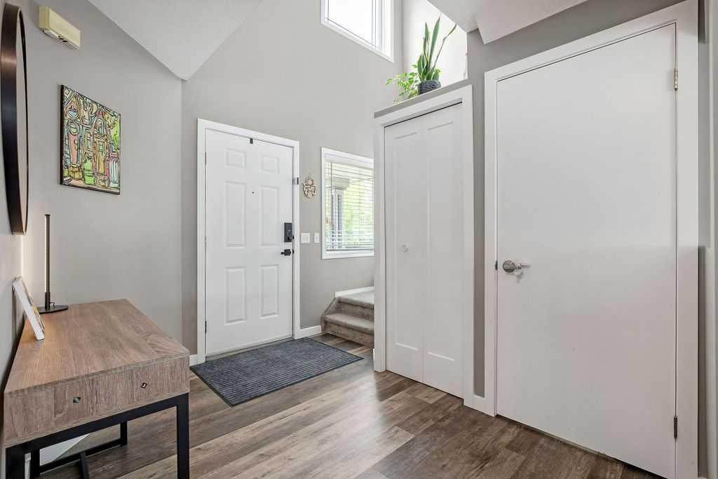 Picture for 141 Somerset Circle SW