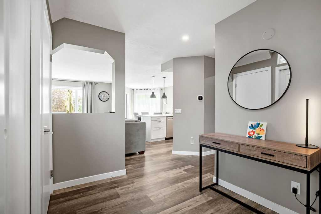 Picture for 141 Somerset Circle SW