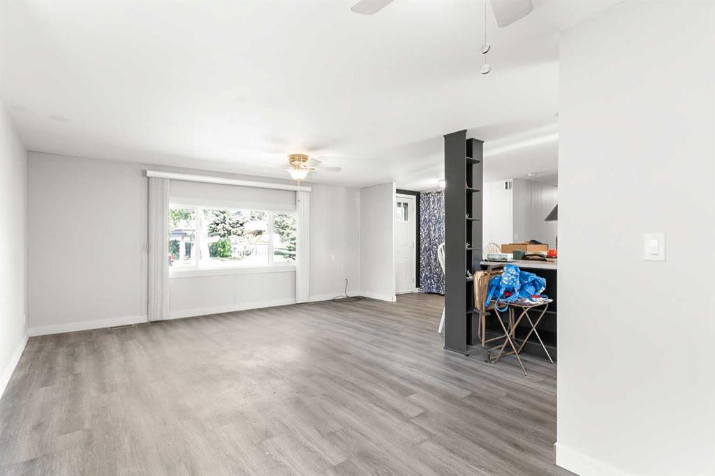 Picture for 7 Tamarack Crescent NW