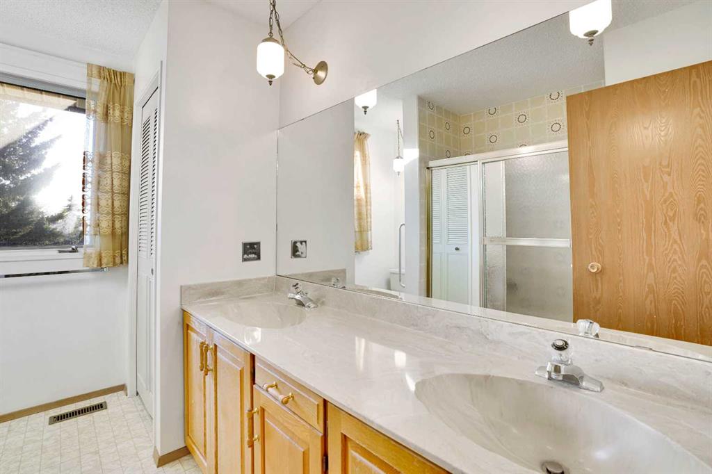 Picture for 1040 Edgemont Road NW https://www.cirrealty.ca/reb/creb/60/A2265560_27.jpg