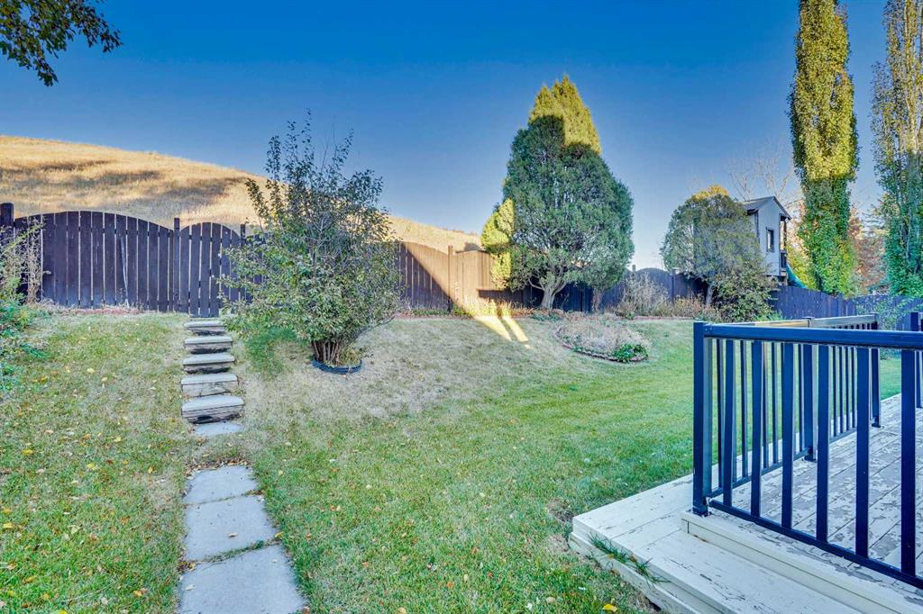 Picture for 1040 Edgemont Road NW https://www.cirrealty.ca/reb/creb/60/A2265560_42.jpg