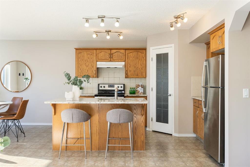 Picture for 91 Cougartown Close SW