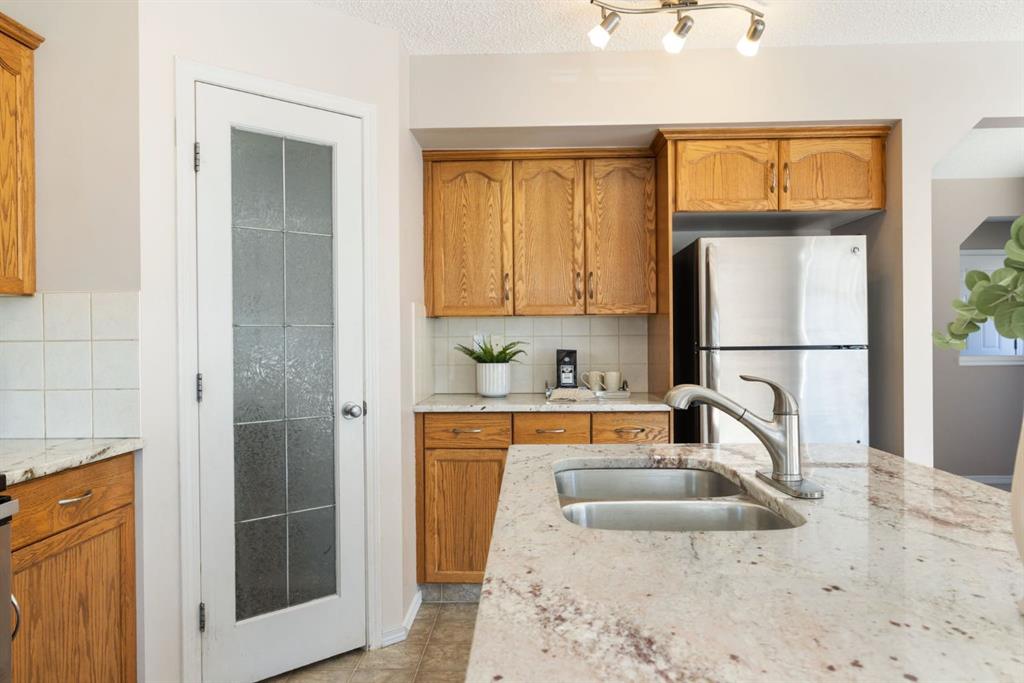 Picture for 91 Cougartown Close SW