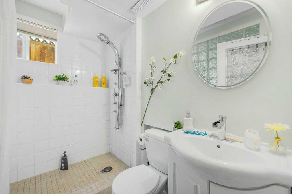 Picture for Basement Suite, 1650 Westmount Boulevard NW