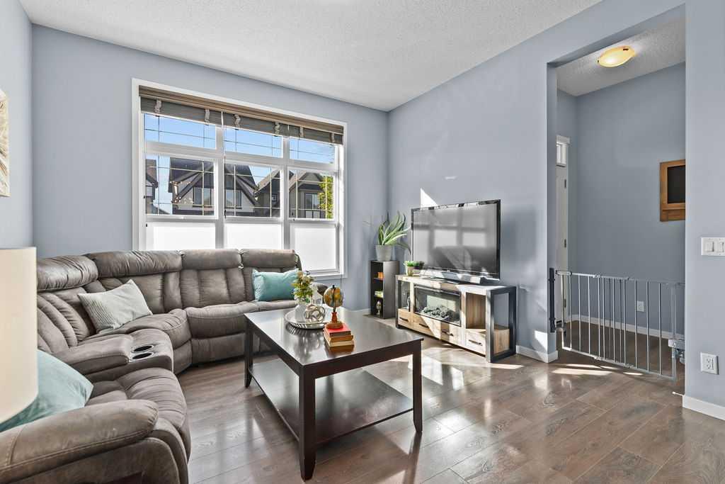 Picture for 103 Masters Heights SE