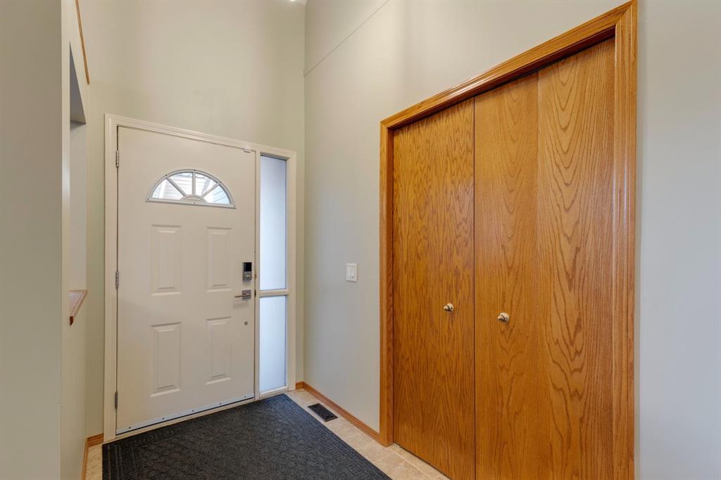 Picture for 87 Edgebrook Way NW