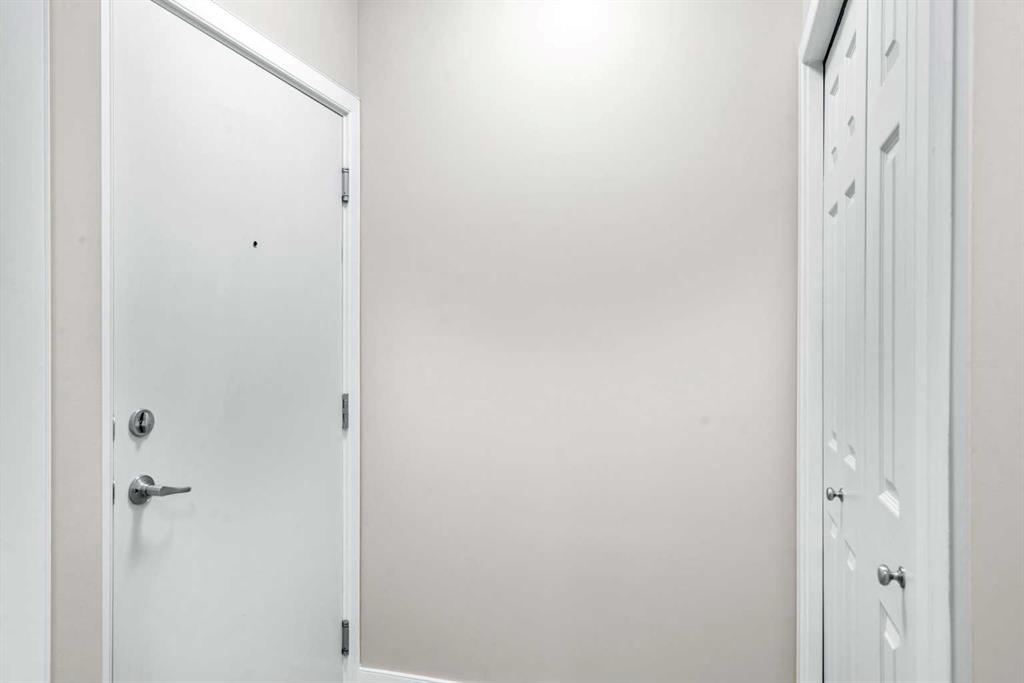 Picture for 115, 1414 17 Street SE