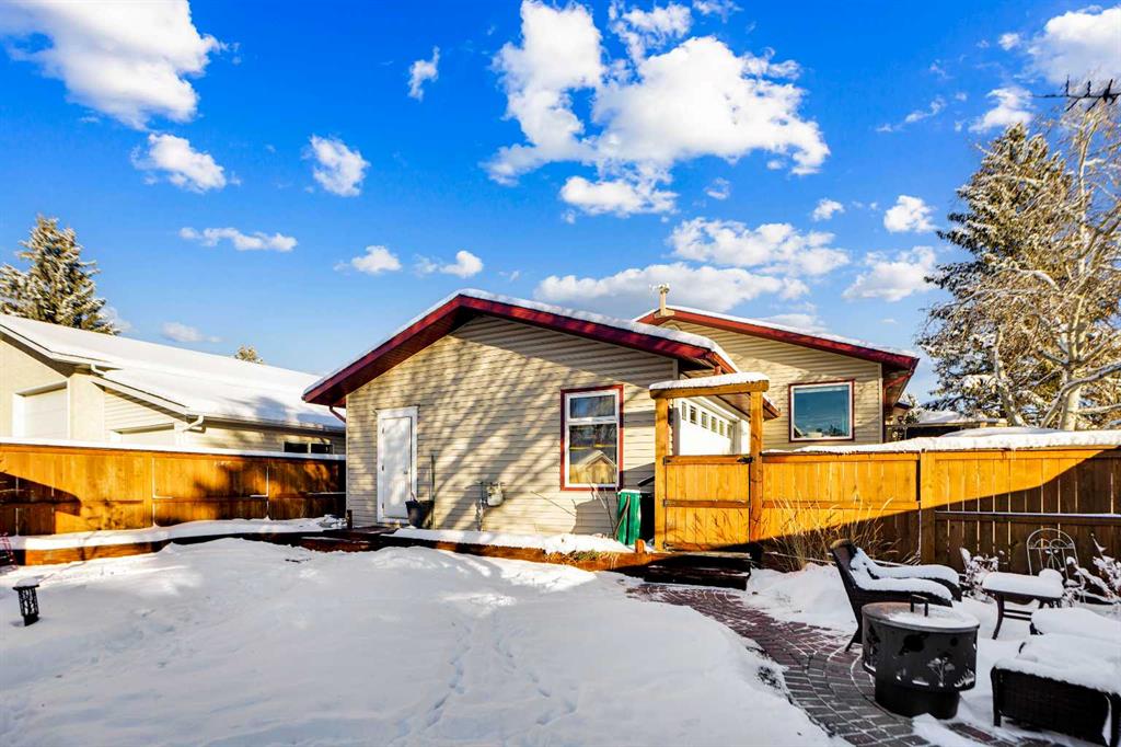 Picture for 911 6 Street SE