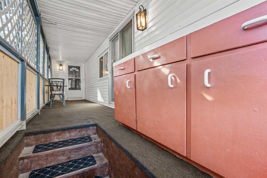 Picture for 251, 3223 83 Street NW