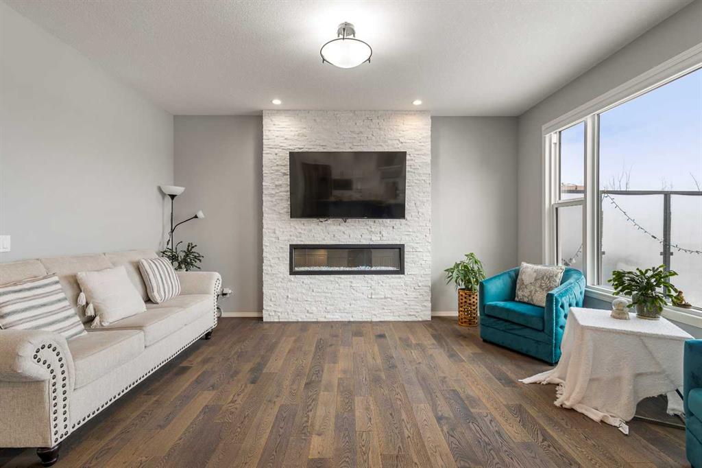 Picture for 1464 Livingston Way NE