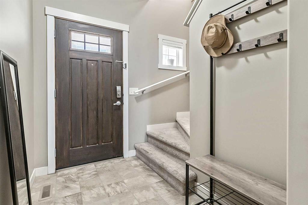 Picture for 108 Skyview Ranch Grove NE