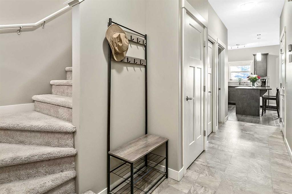 Picture for 108 Skyview Ranch Grove NE