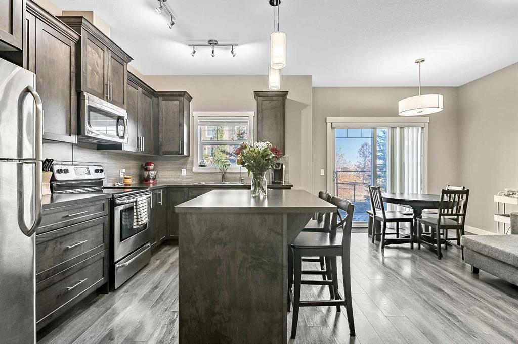 Picture for 108 Skyview Ranch Grove NE