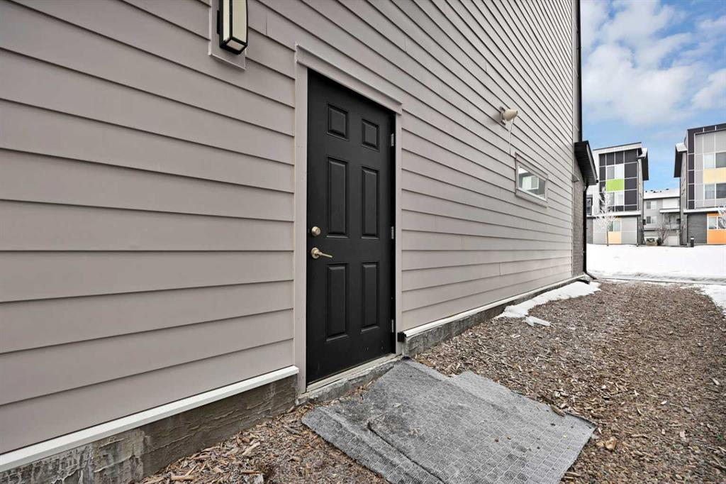 Picture for 203, 350 Redstone  NE