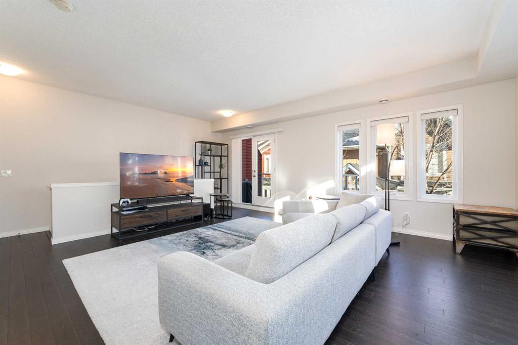 Picture for 917 Auburn Bay Square SE