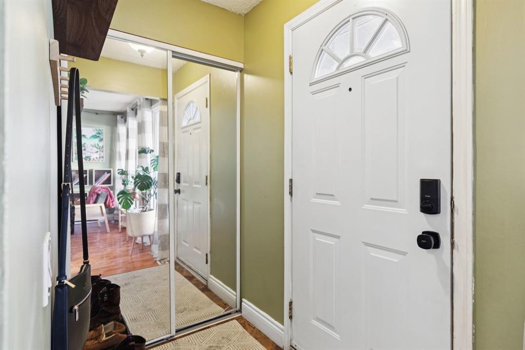 Picture for 3, 5315 53 Avenue NW