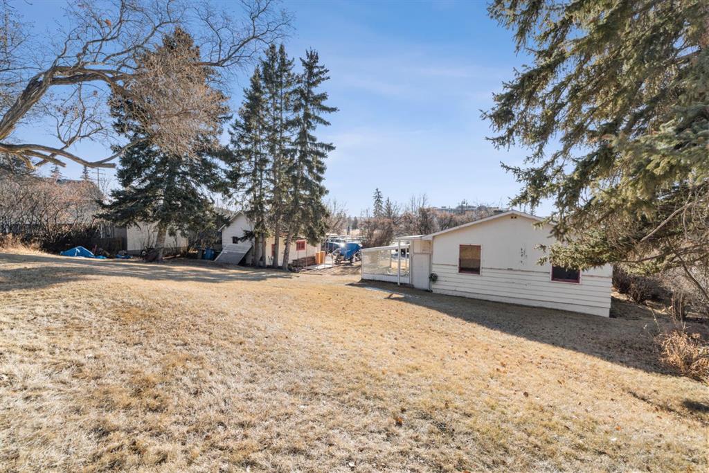 Picture for 332 Third Street W