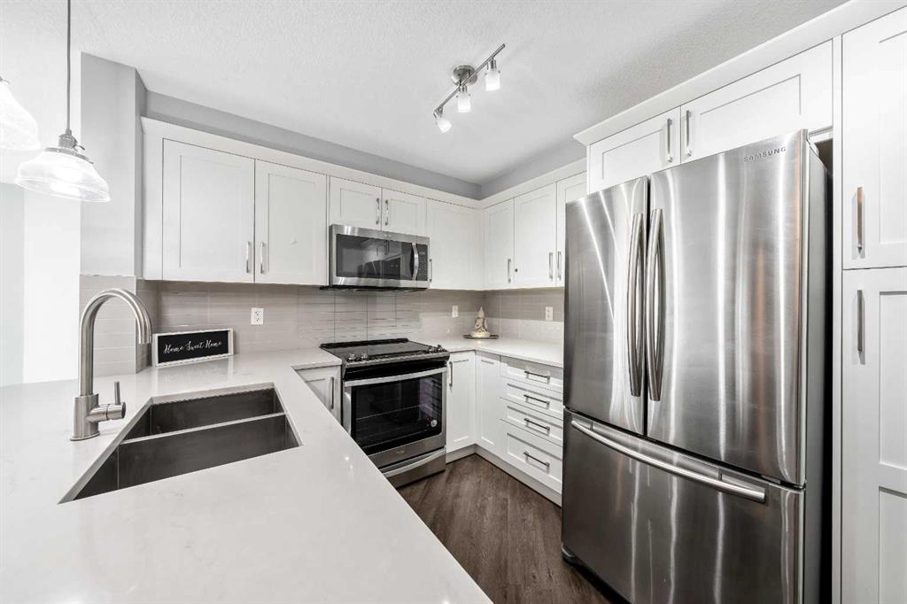 Picture for 207, 110 Auburn Meadows View SE