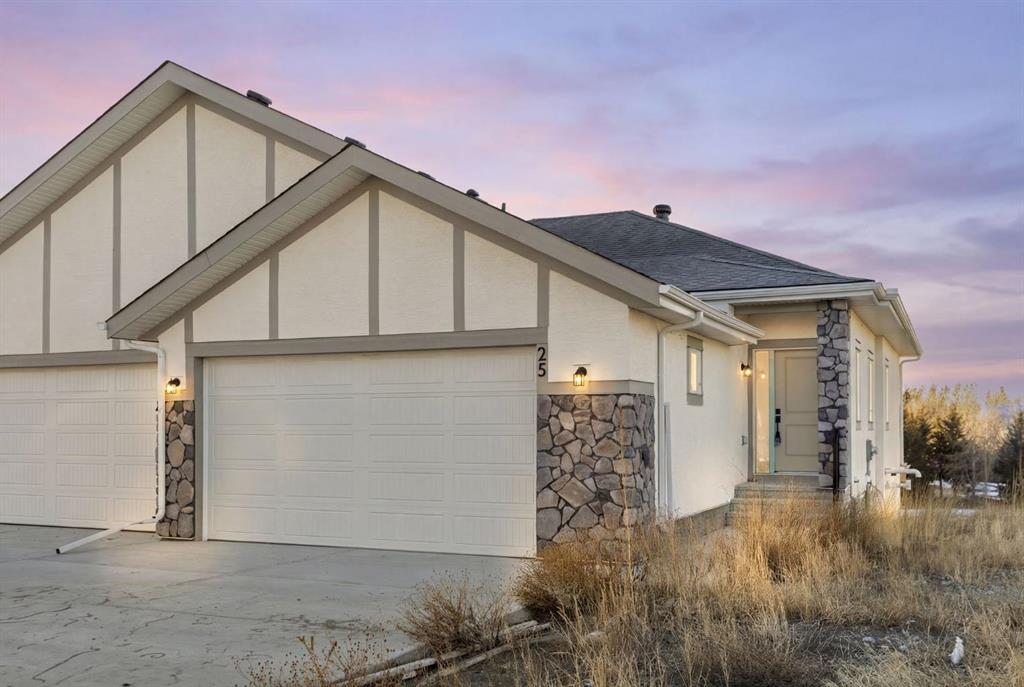 Picture for 25 St. Andrews Close 