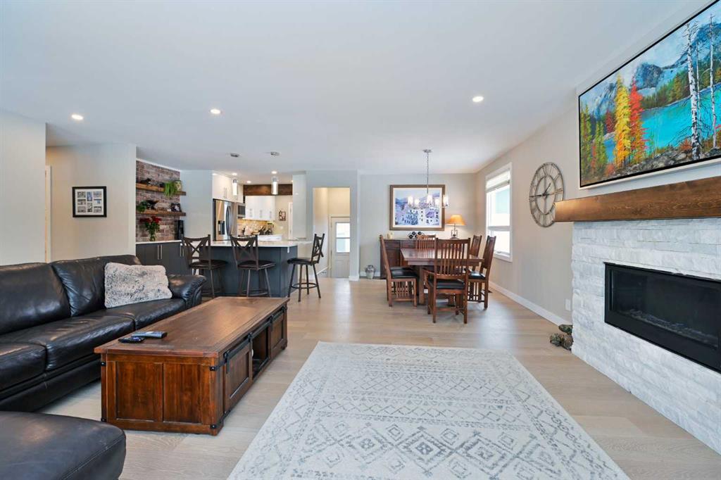 Picture for 6427 Lombardy Crescent SW