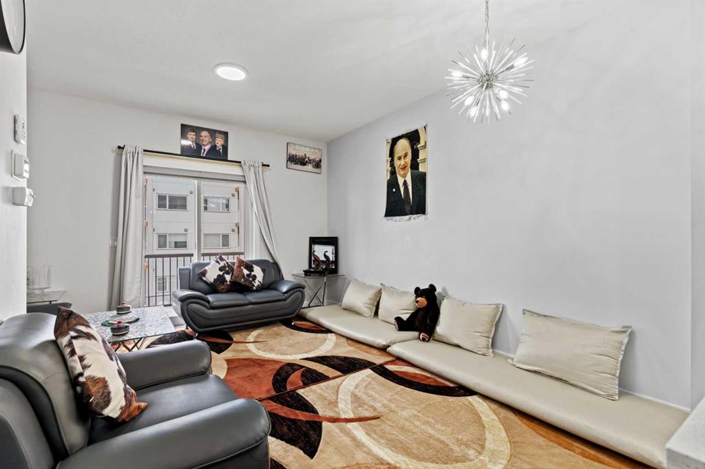 Picture for 908, 95 Skyview Close NE