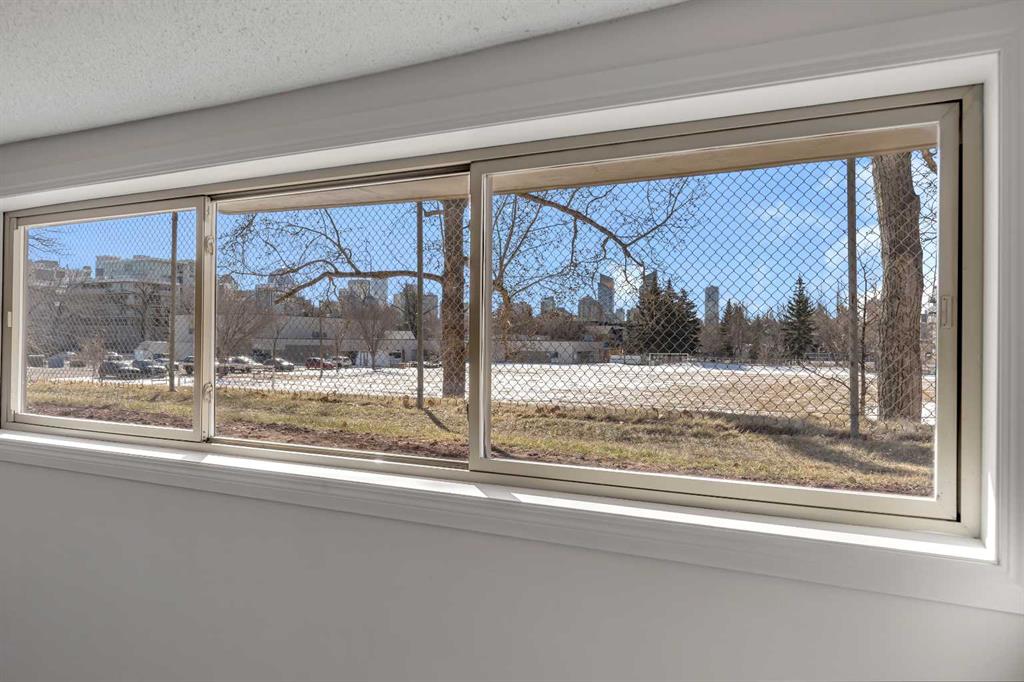 Picture for 133, 1421 7 Avenue NW