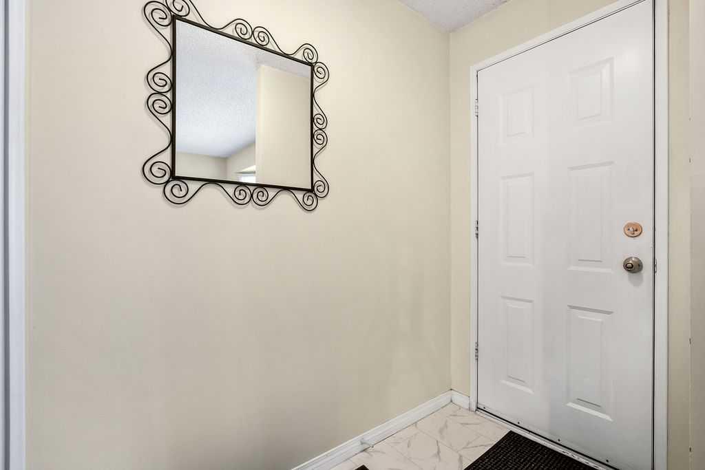 Picture for 111 Deerfield Drive SE