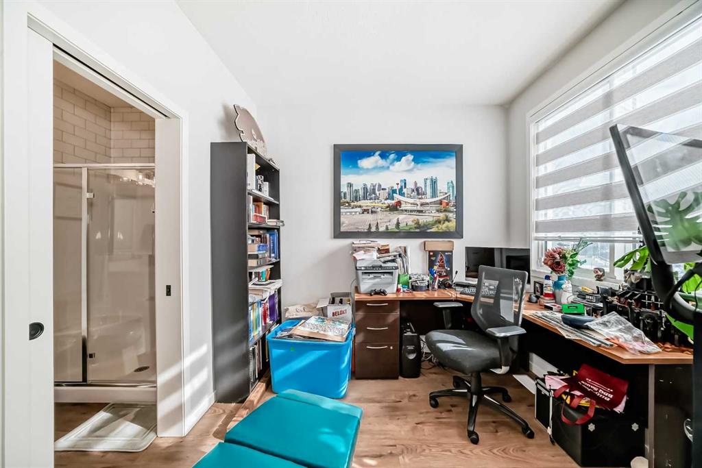 Picture for 160 Lucas Common NW