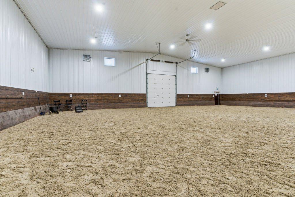 Picture for 210, 274216 112 Street W