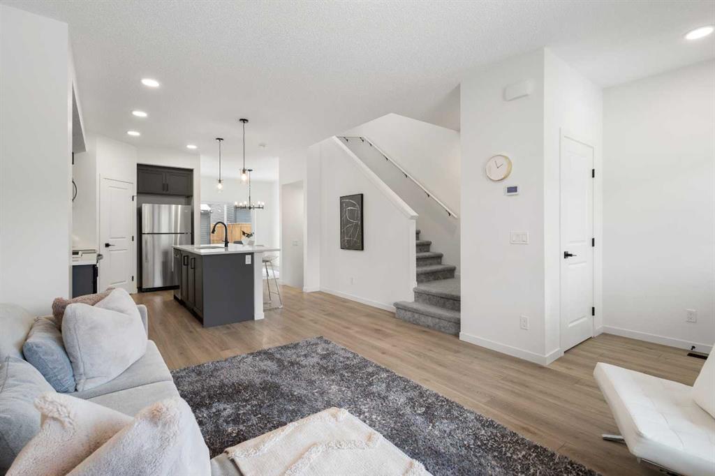 Picture for 537 Sage Hill Road NW