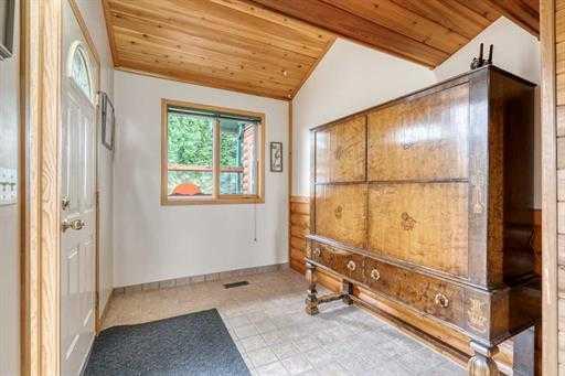 Picture for 240 Essex Street 