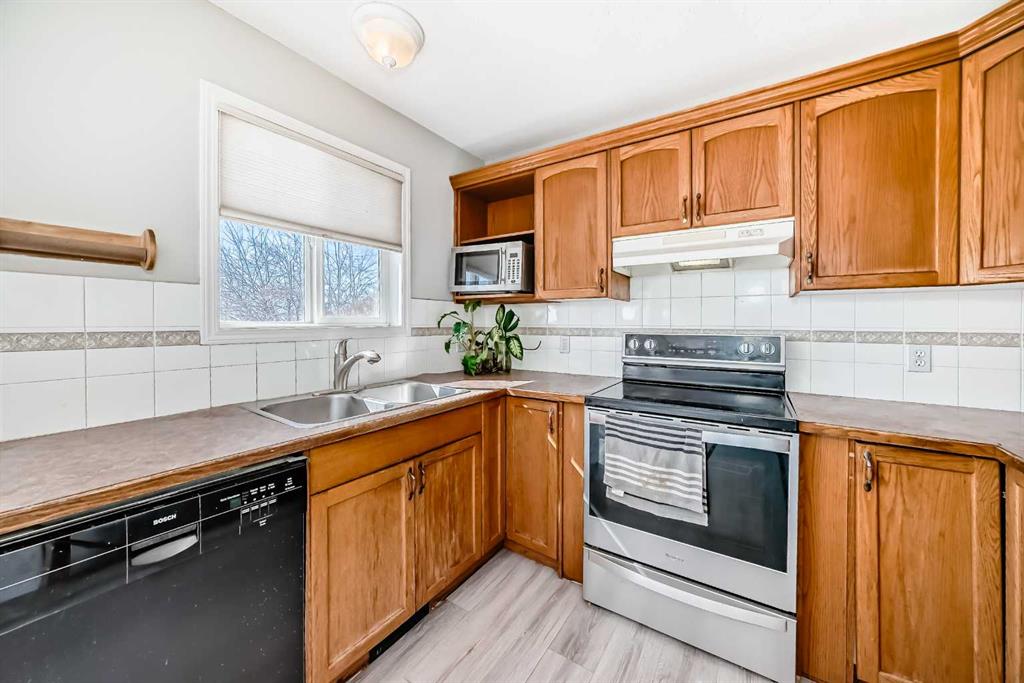 Picture for 47 Silver Creek Boulevard NW