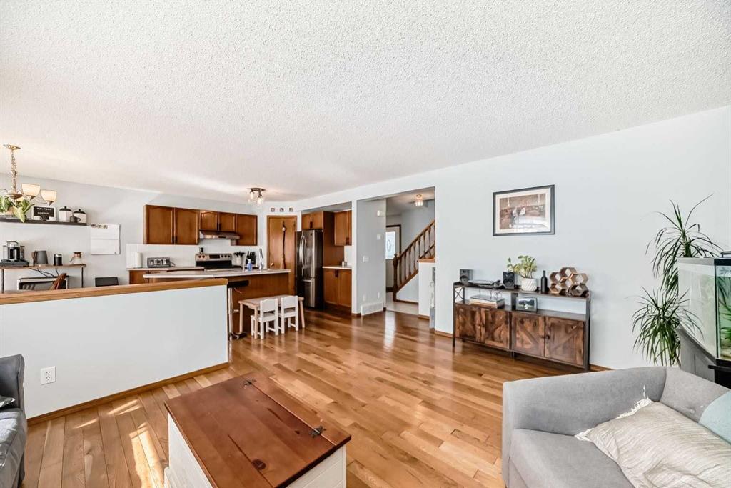 Picture for 15 Citadel Meadow Grove NW