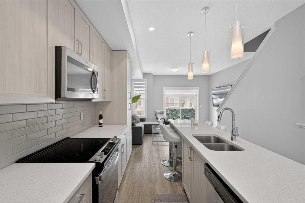 Picture for 930 Sage Hill Grove NW