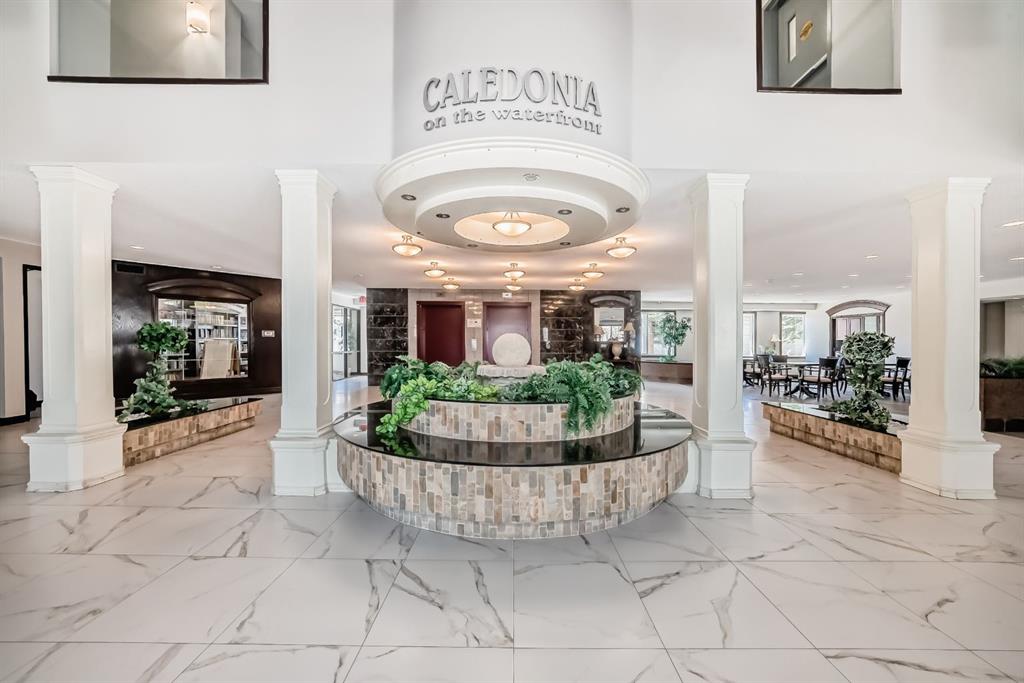 Picture for 321, 8 Prestwick Pond Terrace SE