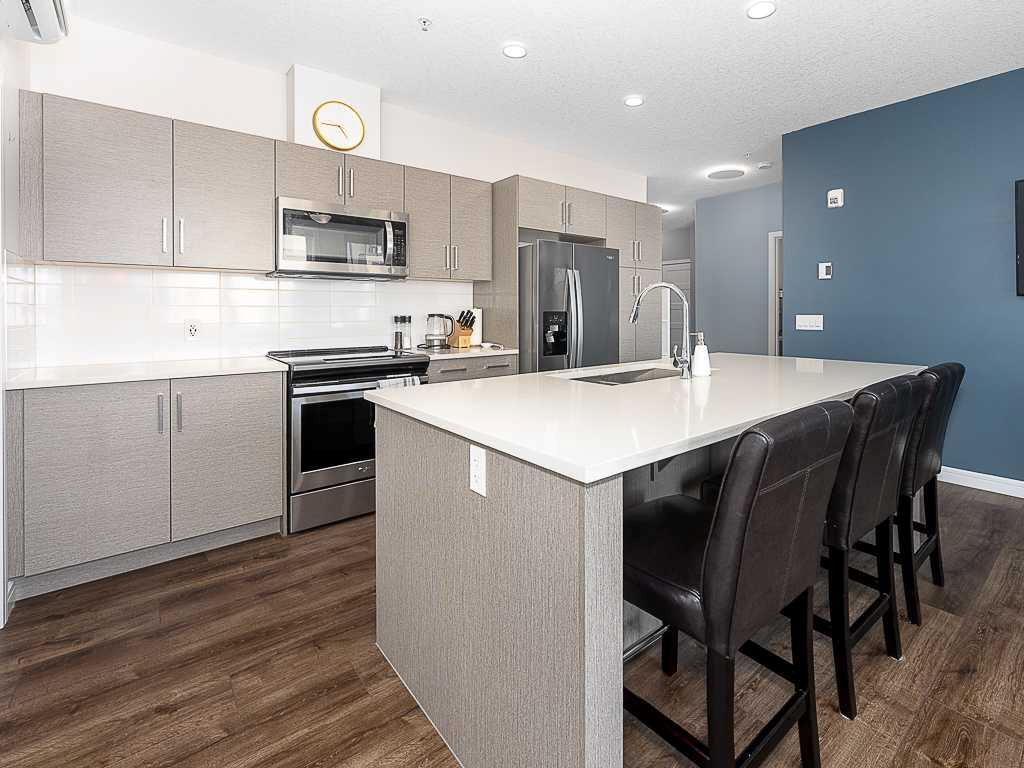 Picture for 1202, 80 Greenbriar Place NW