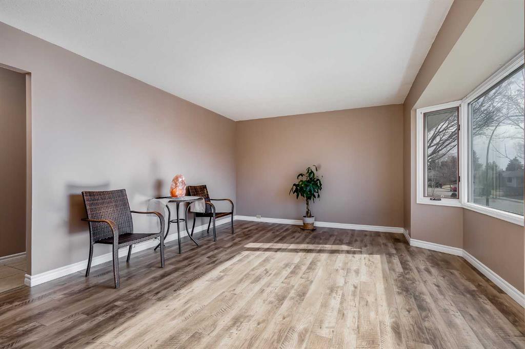 Picture for 248 Huntcroft Road NE