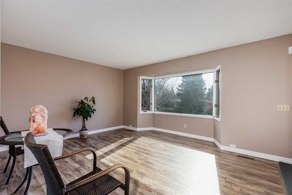 Picture for 248 Huntcroft Road NE